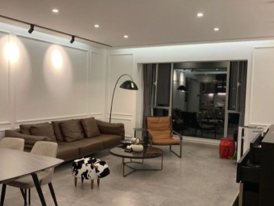 �����ε��Լ��������� ���Ǽ��˺ã�