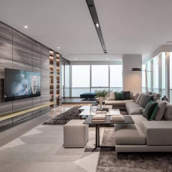 ʲô��ɫ����